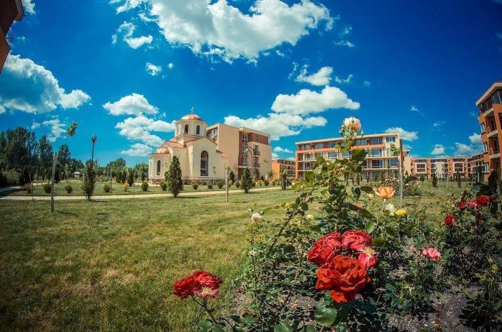 Holiday Fort Golf Club Sunny Beach Exterior foto