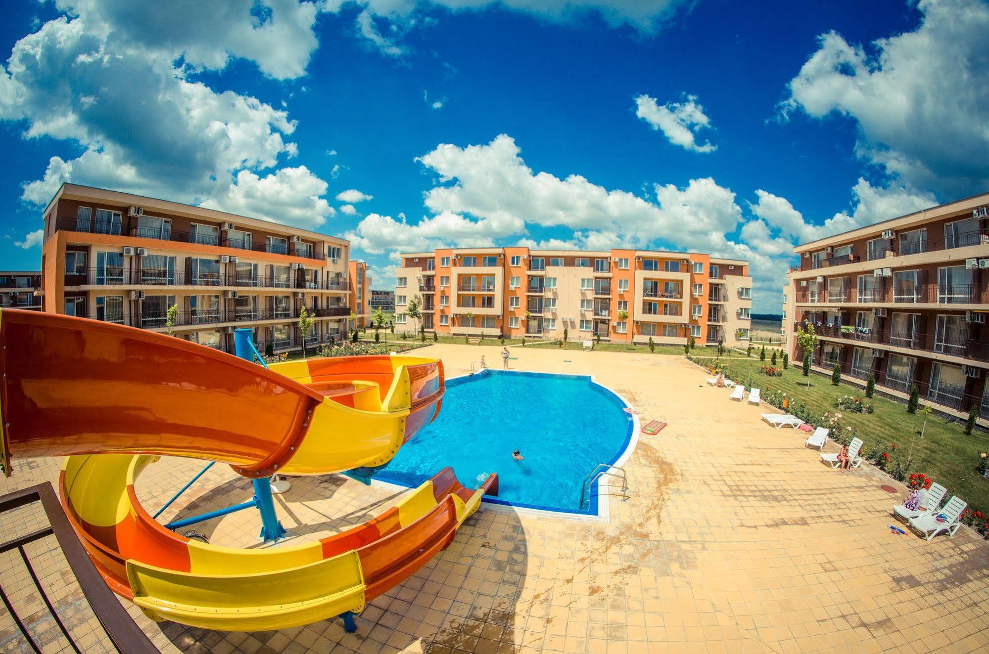 Holiday Fort Golf Club Sunny Beach Exterior foto